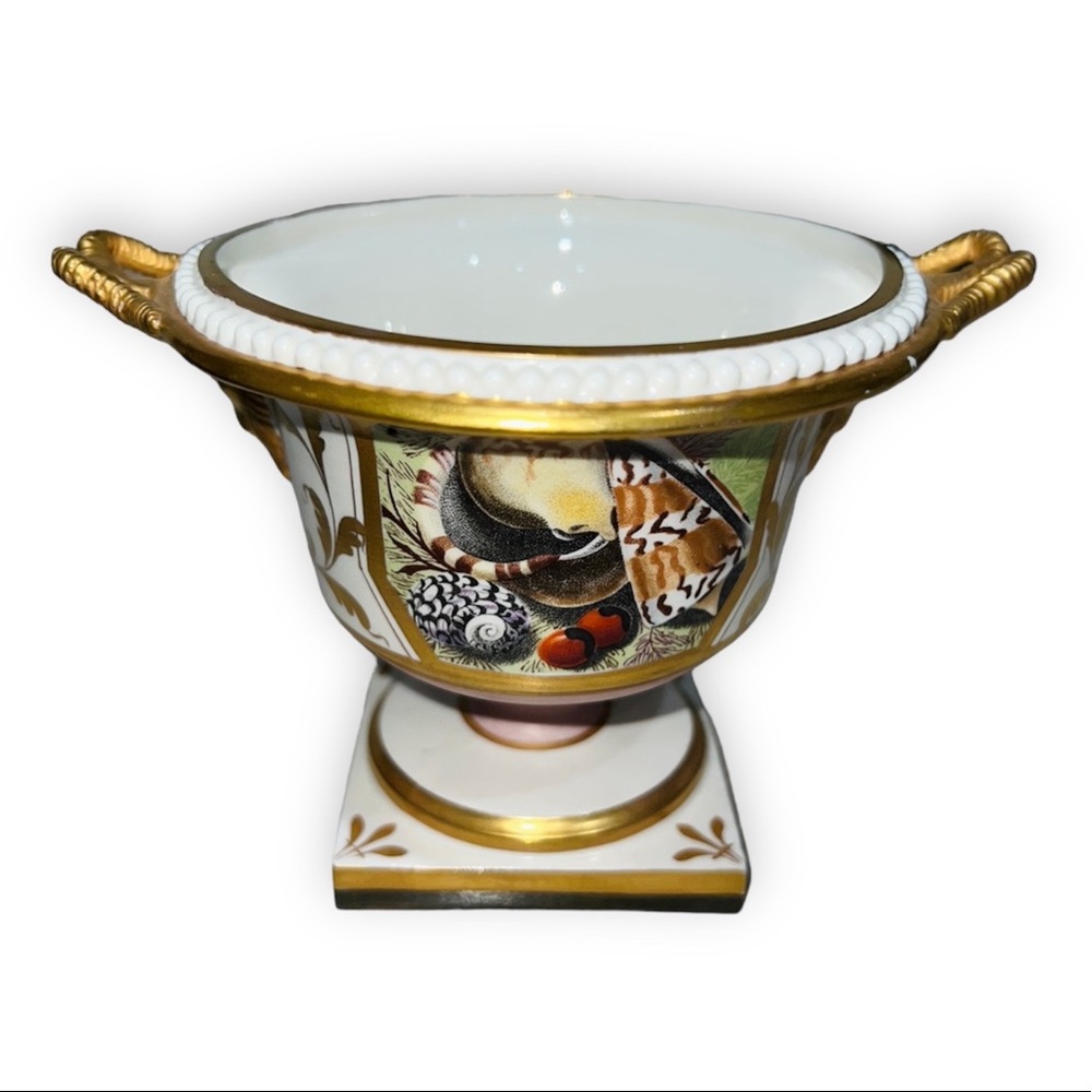 Vintage Italian urn small cachetpot goats rams head handles seashells art MCM